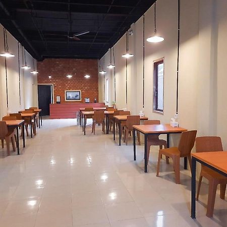Reddoorz Syariah Near Transmart Jambi 2 Hotel Paalmerah Ngoại thất bức ảnh