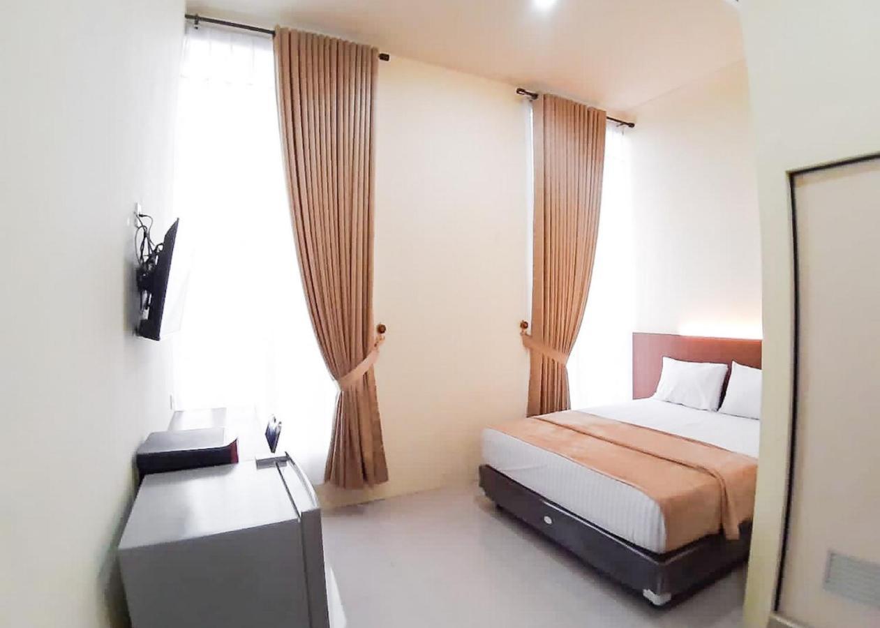 Reddoorz Syariah Near Transmart Jambi 2 Hotel Paalmerah Ngoại thất bức ảnh
